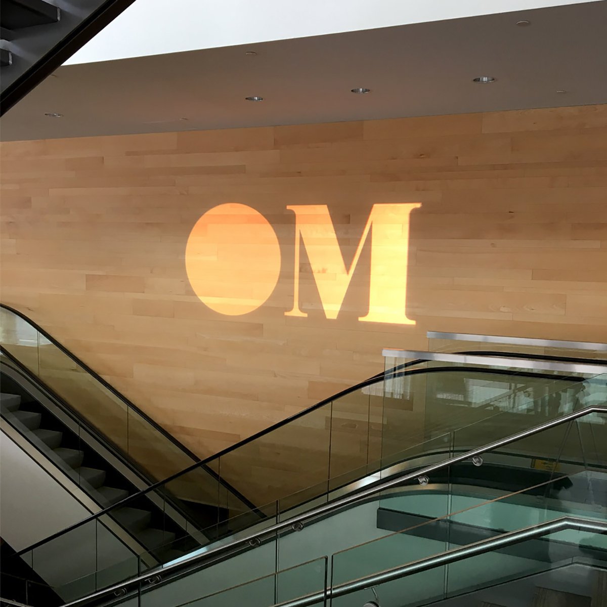 OrchesterMétropolitain品牌設計形象   標志場景應用