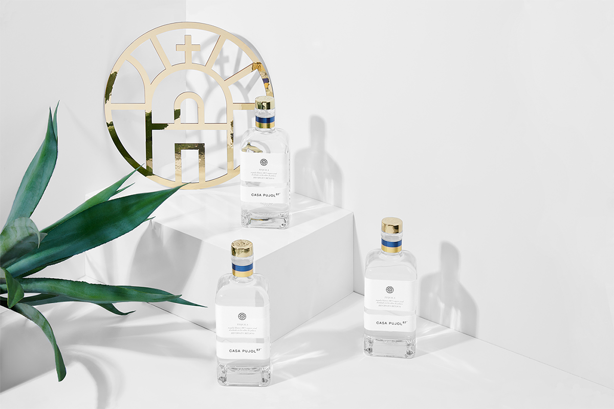 5組彰顯品位的酒類品牌品牌設計案例合集，高端酒類品牌設計，深圳品牌設計，左右格局