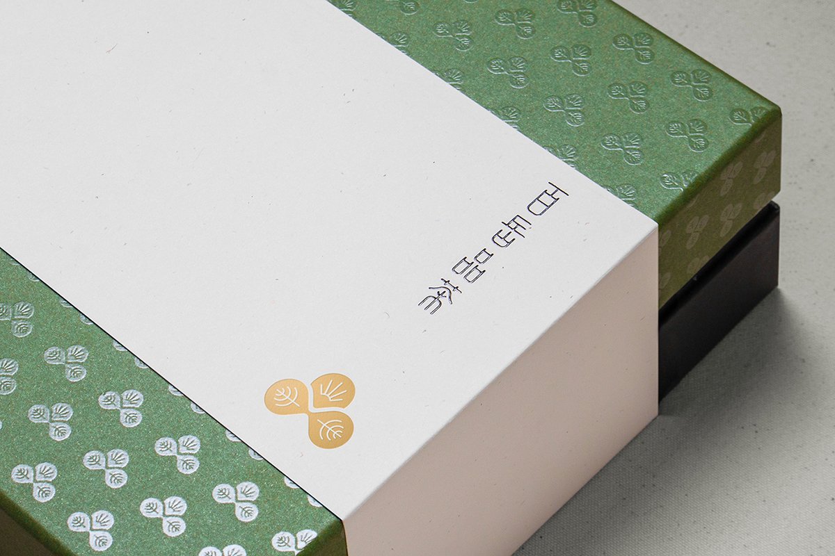 深圳品牌設計  深圳品牌策劃  百岳茶茶葉品牌形象設計  包裝設計