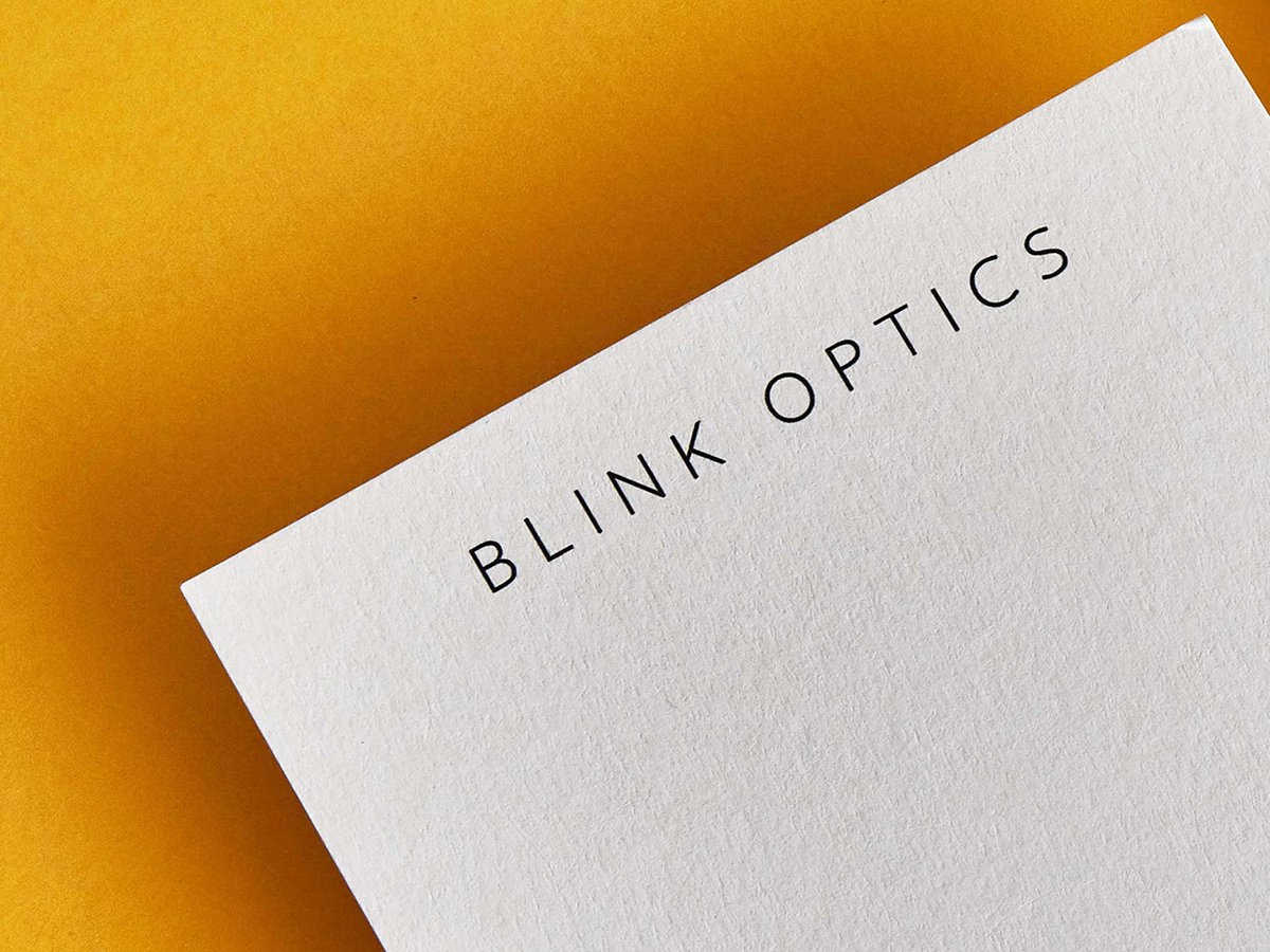 時尚品牌 Blink 眼鏡店品牌設計和個性化品牌調性的定位，時尚品牌設計，時尚品牌形象設計，品牌形象整合，飾品品牌設計，品牌營銷，品牌戰略定位，品牌設計公司，品牌策劃公司，深圳品牌策劃，深圳品牌設計，左右格局