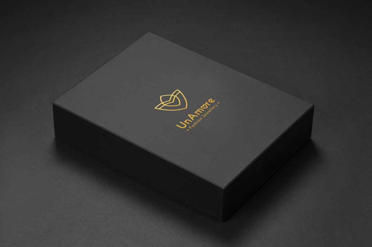 時(shí)尚珠寶首飾UNAMORE品牌設(shè)計(jì)和強(qiáng)化品牌“時(shí)尚”定位，時(shí)尚珠寶品牌設(shè)計(jì)，時(shí)尚品牌形象設(shè)計(jì)，品牌形象整合，珠寶品牌營(yíng)銷，品牌戰(zhàn)略定位，品牌設(shè)計(jì)公司，品牌策劃公司，深圳品牌策劃，深圳品牌設(shè)計(jì)，左右格局